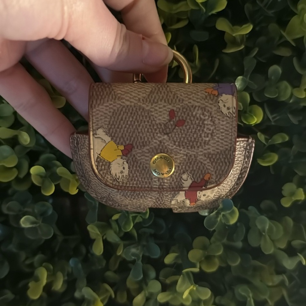 Coach- Limited Edition, low quantity, Headphones Case